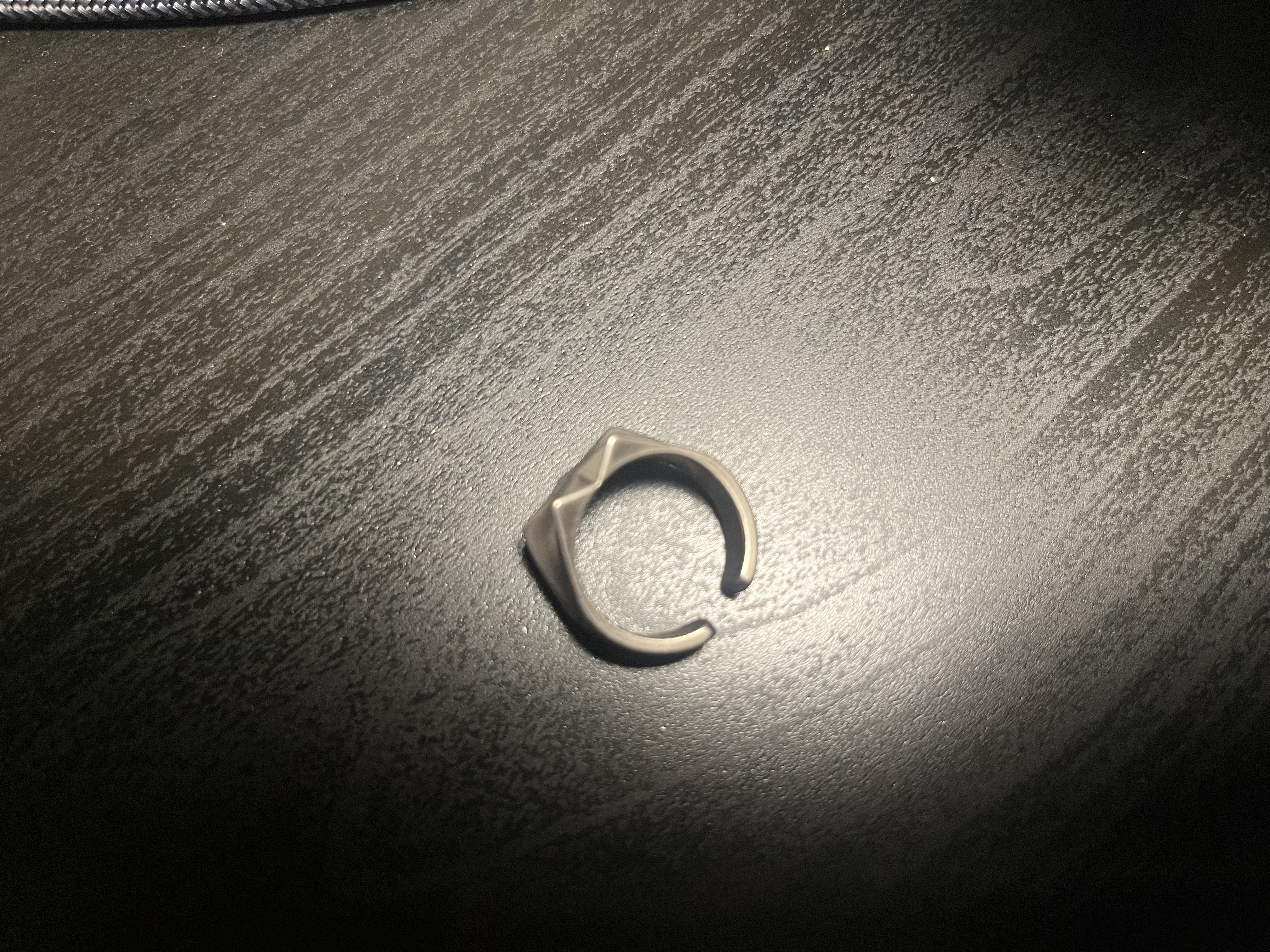 Detailed view of the ring.