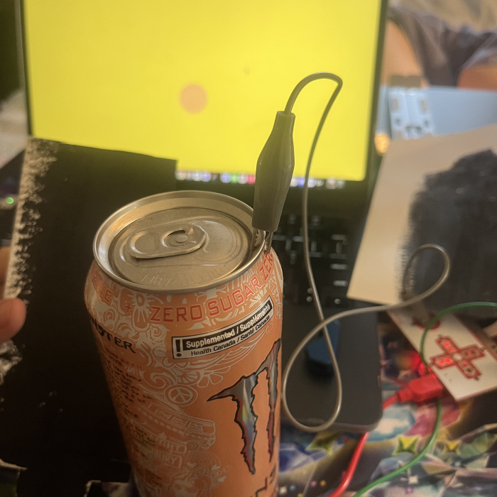 Connecting the brush and the can